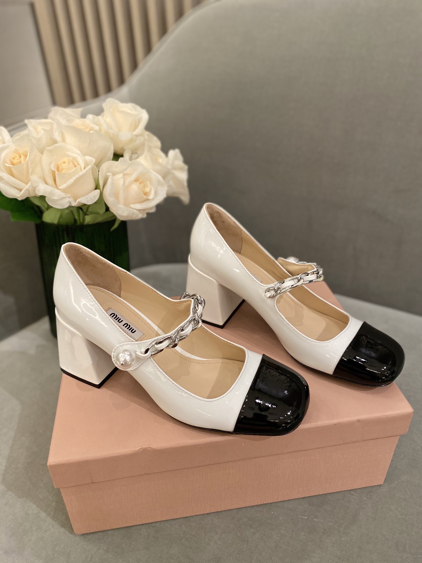 Women's high heels